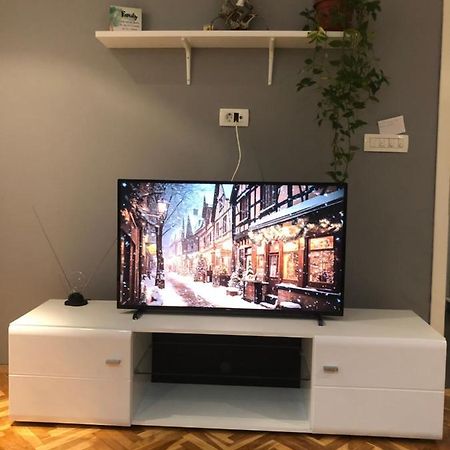 Empire Apartments Skopje Ngoại thất bức ảnh