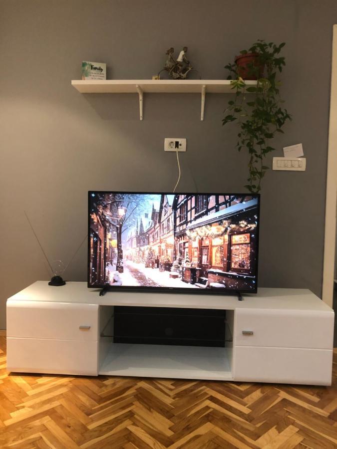 Empire Apartments Skopje Ngoại thất bức ảnh