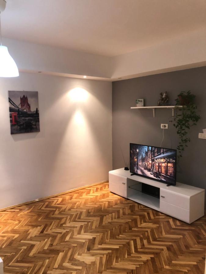 Empire Apartments Skopje Ngoại thất bức ảnh
