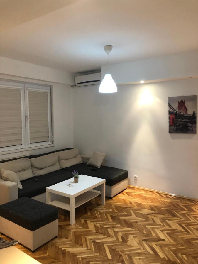 Empire Apartments Skopje Ngoại thất bức ảnh